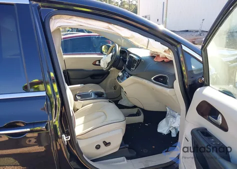 2017 Chrysler Pacifica Limited из США, поврежденный, VIN 2C4RC1GG2HR584040